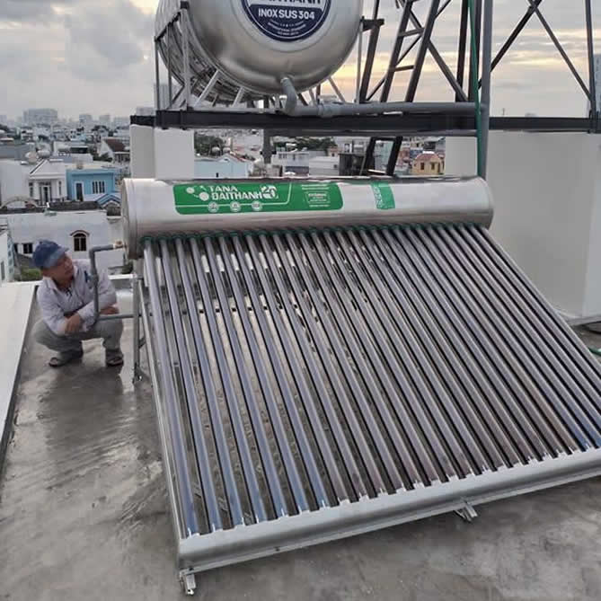 Máy năng lượng mặt trời 320L Tân Á Đại Thành