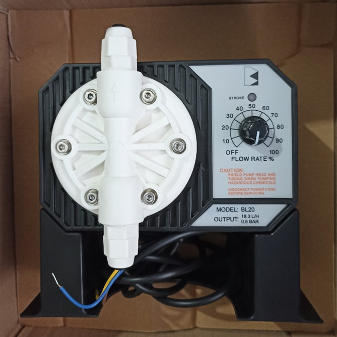 Máy bơm định lượng HANNA BL20