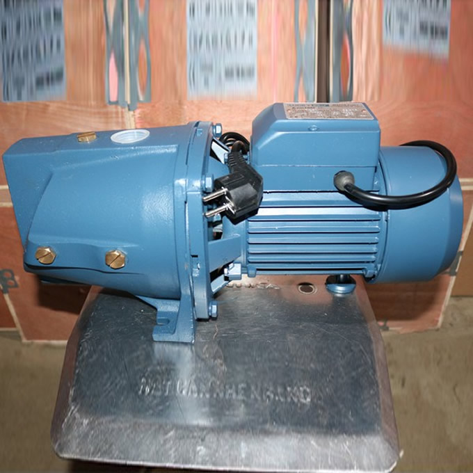 Máy bơm Lucky Pro AJM-3CL 1.5HP