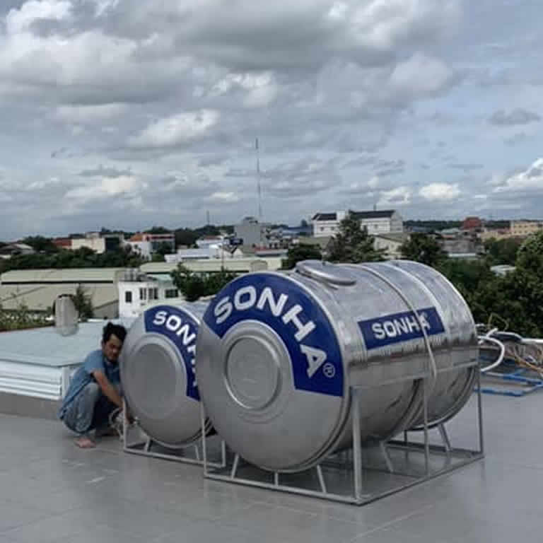 Bồn inox Sơn Hà 2000L ngang
