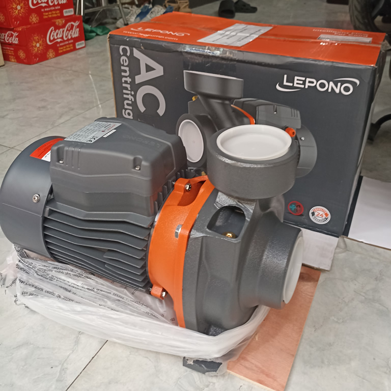 Máy bơm Lepono AC300B3 (4HP 380v họng 90)