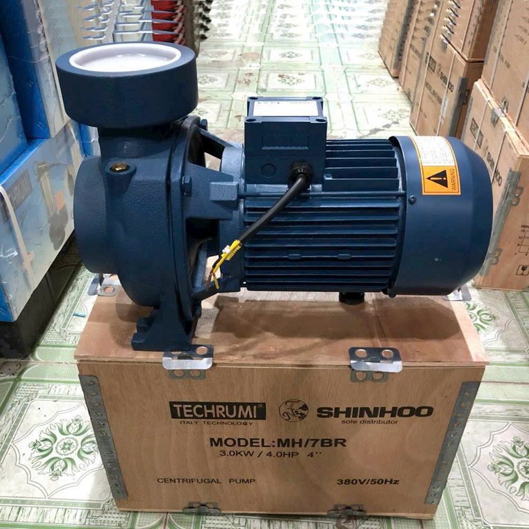 Máy bơm TECHRUMI MH-7BR (4Hp 380v Ố.114)